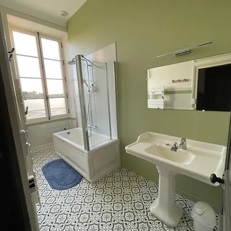 Domaine De Buchignon Oda ve Kahvaltı *