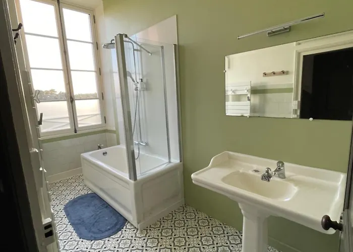 Domaine De Buchignon Oda ve Kahvaltı *